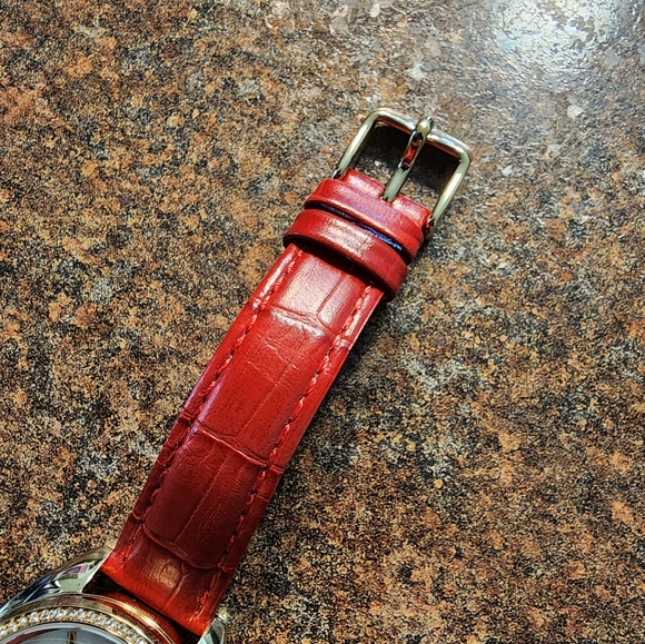 Fossil brand Limited Edition Chinese New Year, Year of The Dragon Women's Watch - Picture 3 of 7